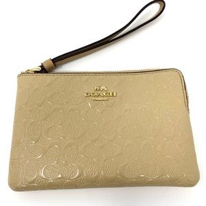 COACH Corner Zip Wristlet H1792 CREAM COLOR F58034 Embossed